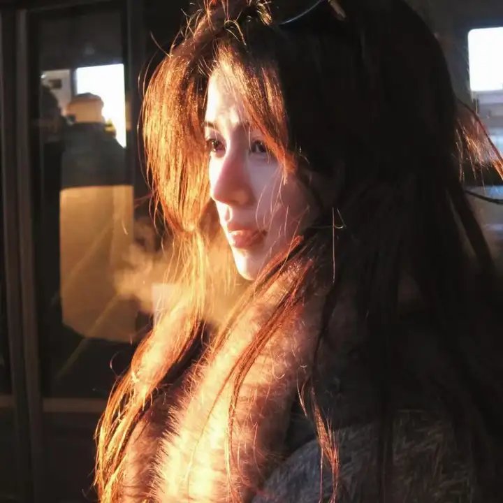 云端男女