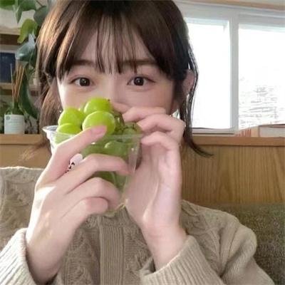 小姑娘艾萝依